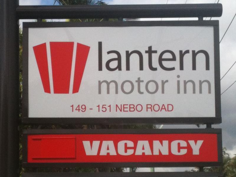 Lantern Motor Inn Mackay Bagian luar foto