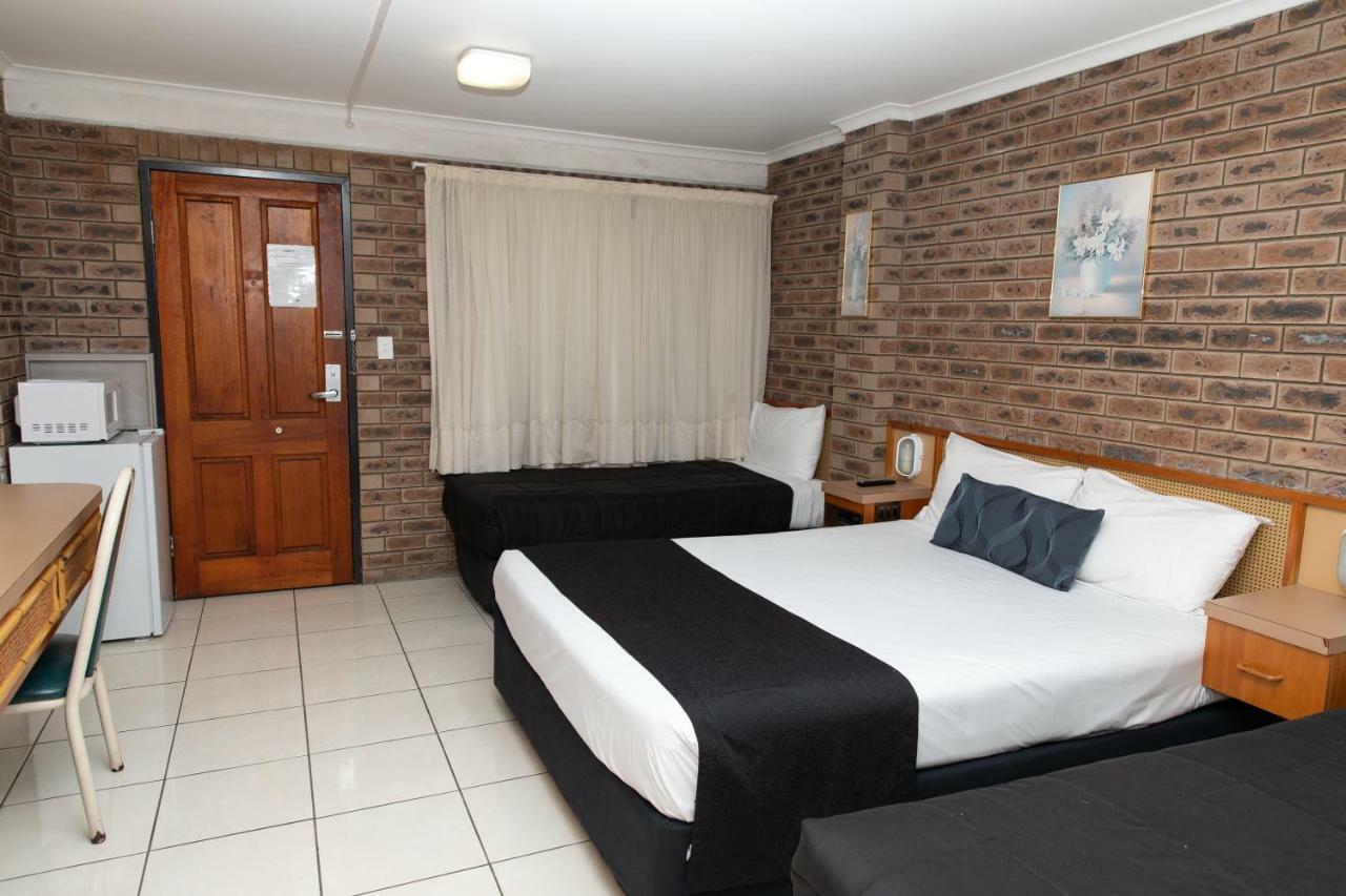 Lantern Motor Inn Mackay Bagian luar foto